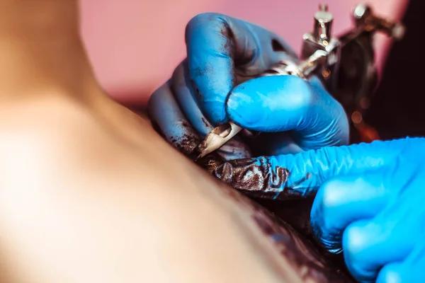 Skin Prep Guide for a Smooth Tattoo or Piercing Experience